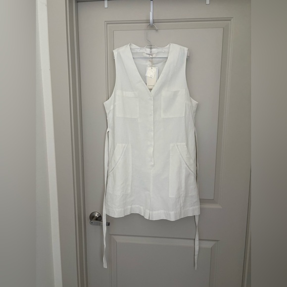 Commense Pants - Commense White V-Neck Button Short Romper NWT Size XL 100% cotton